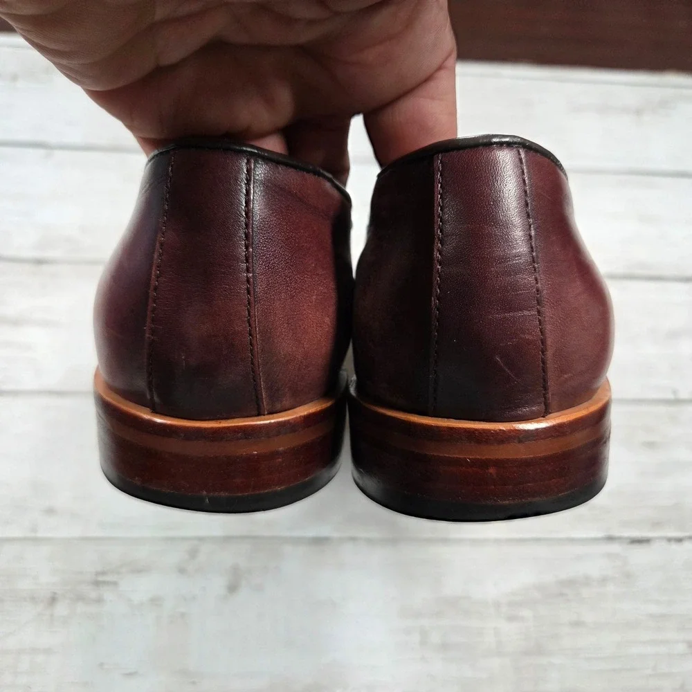 Blake McKay Tassel Loafers Men 9.5 Burgundy Leather Handcrafted T8 Slip On Shoes
